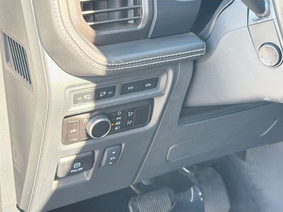 2023 Ford F-150 Lightning Platinum