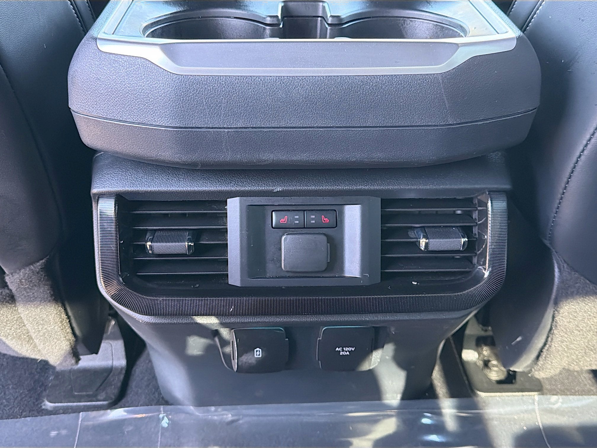 2023 Ford F-150 Lightning Platinum