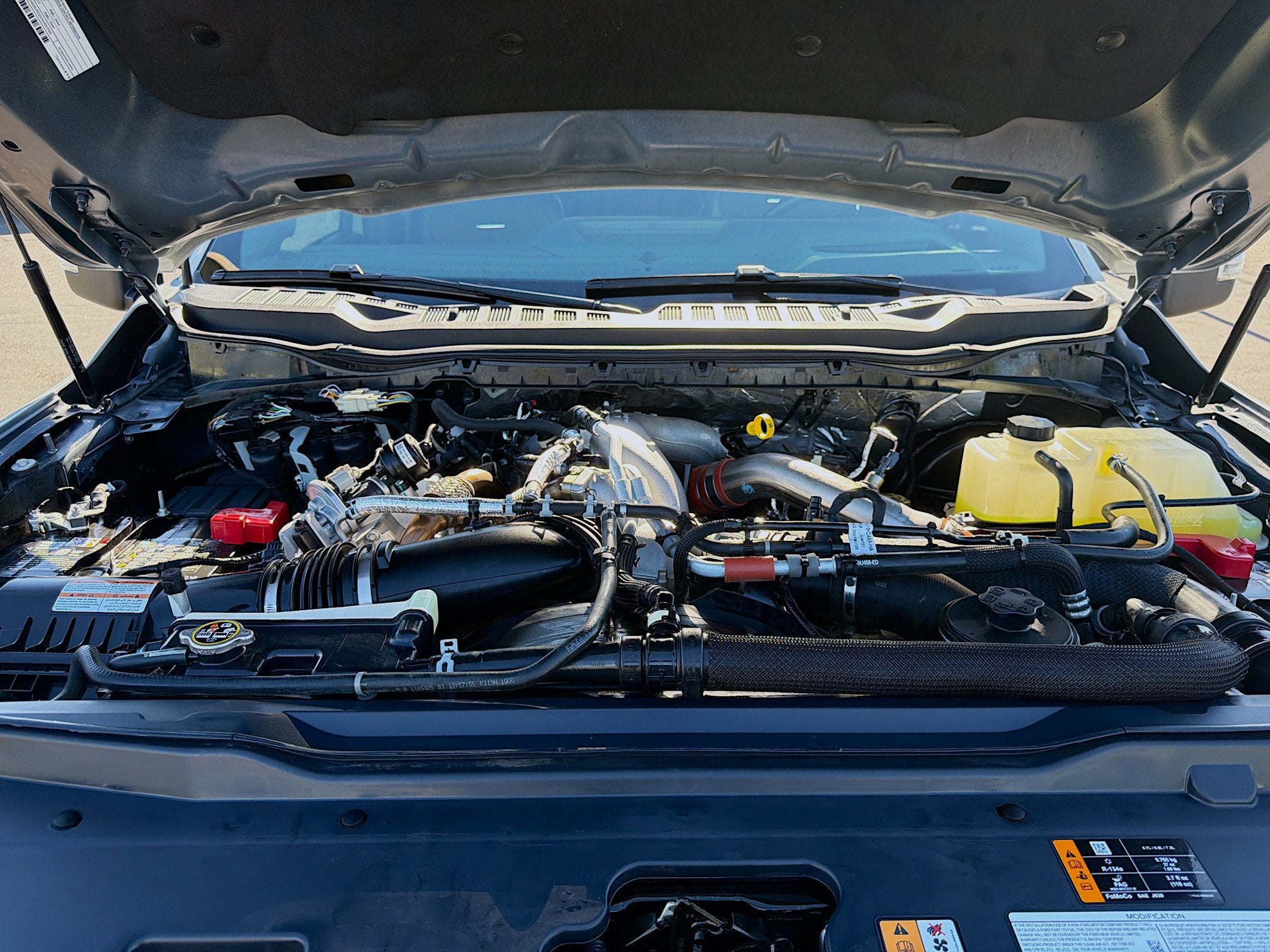 2025 Ford Super Duty F-250 SRW Platinum