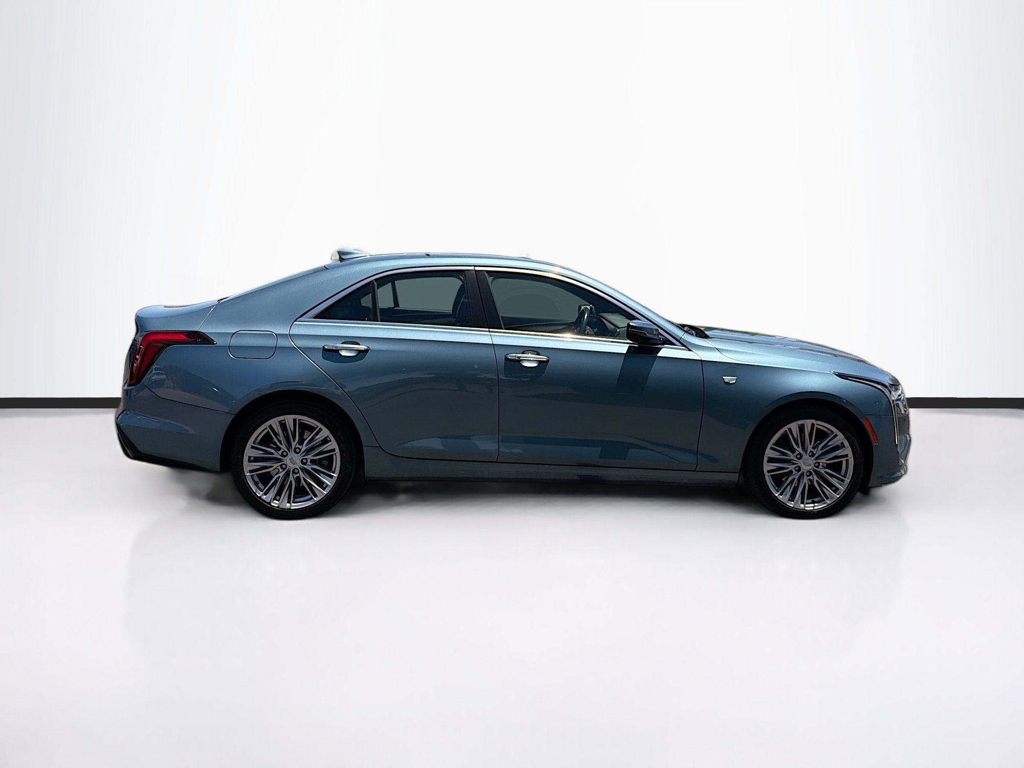 2023 Cadillac CT4 Premium Luxury