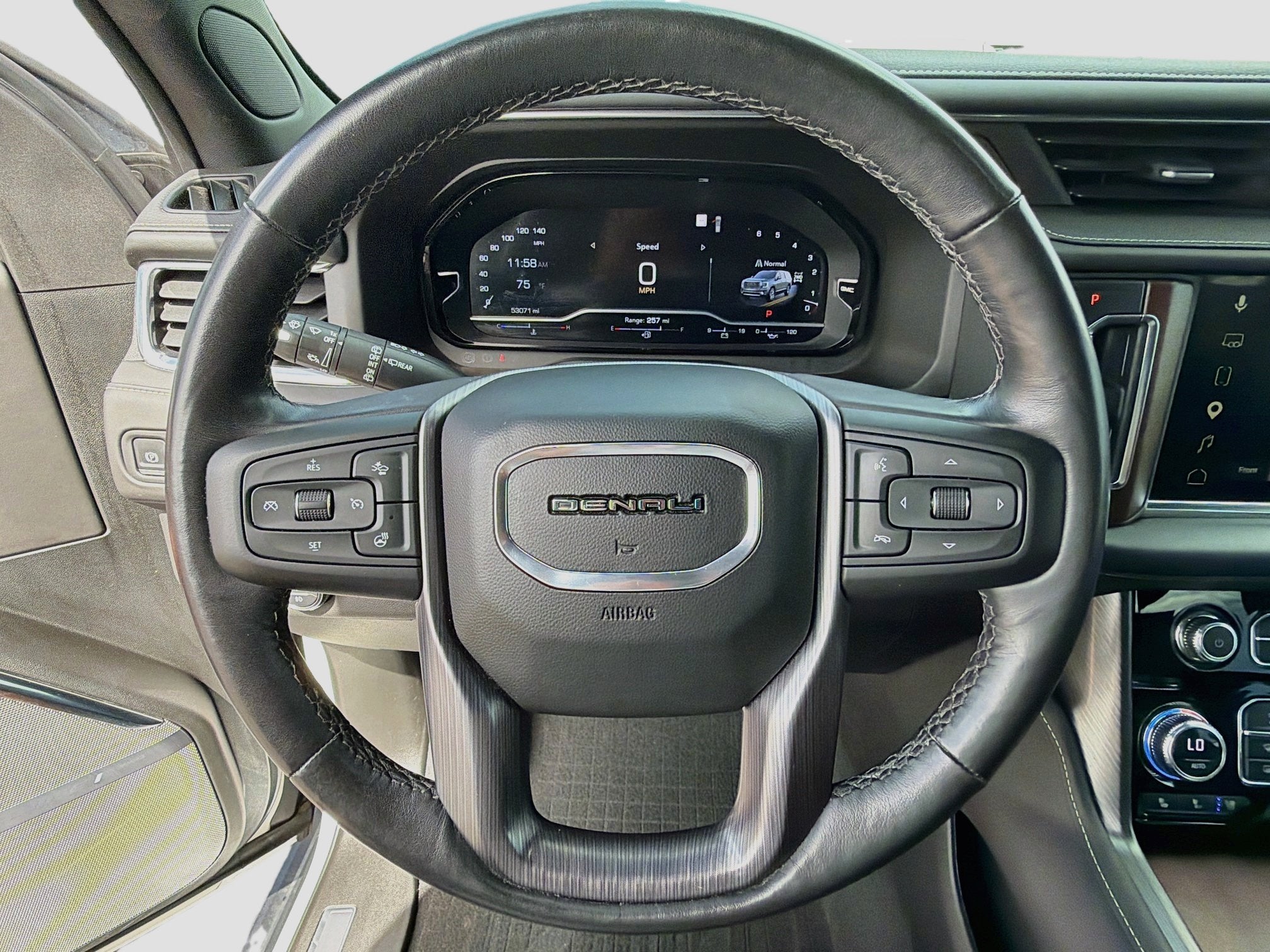2023 GMC Yukon XL Denali Ultimate