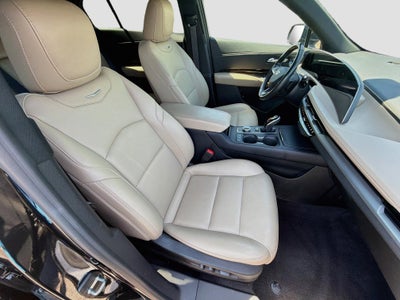 2024 Cadillac XT4 Luxury