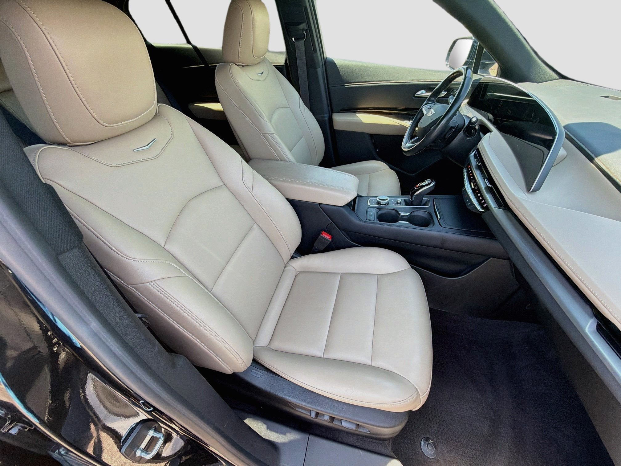 2024 Cadillac XT4 Luxury