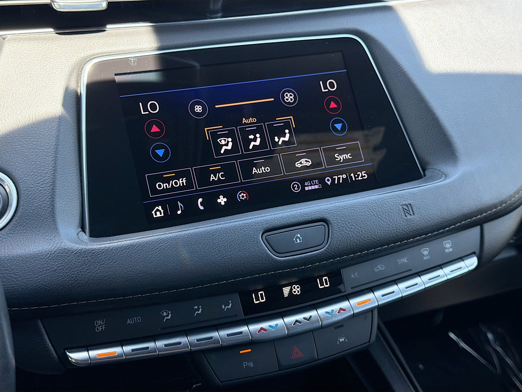 2020 Cadillac XT4 FWD Premium Luxury
