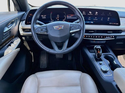 2024 Cadillac XT4 Premium Luxury