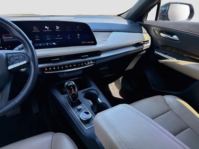 2024 Cadillac XT4 Premium Luxury