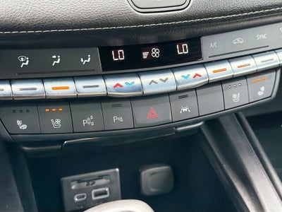 2019 Cadillac XT4 FWD Premium Luxury