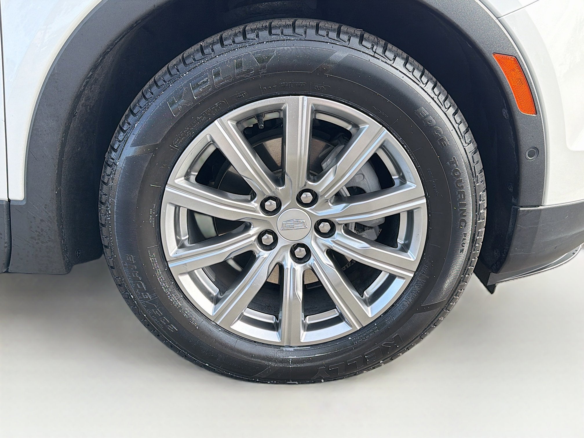 2022 Cadillac XT4 Premium Luxury