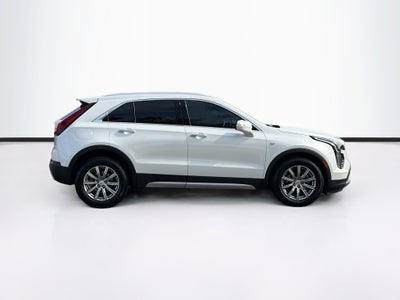 2022 Cadillac XT4 Premium Luxury