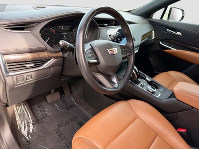2022 Cadillac XT4 Premium Luxury