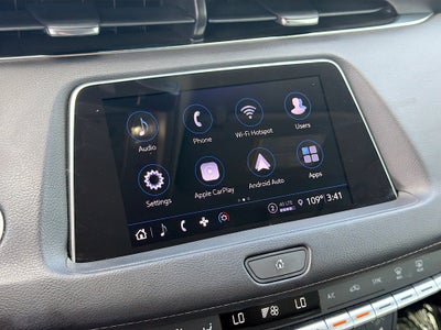 2022 Cadillac XT4 Premium Luxury