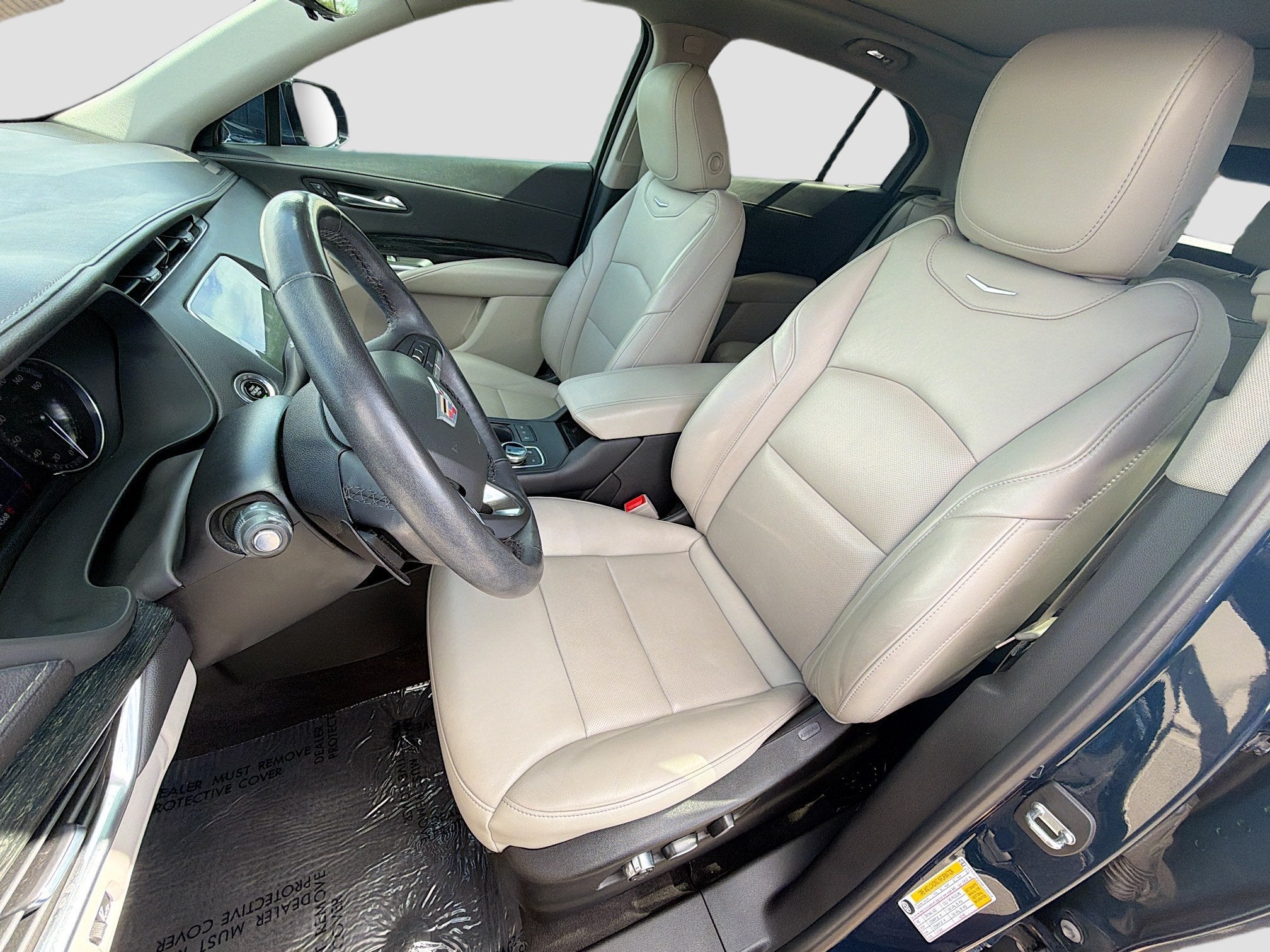 2022 Cadillac XT4 Premium Luxury