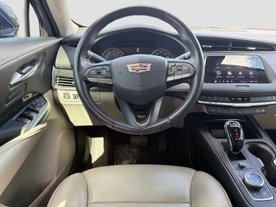 2022 Cadillac XT4 Premium Luxury