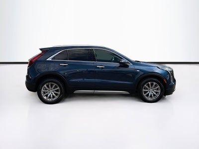 2022 Cadillac XT4 Premium Luxury