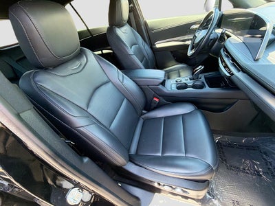 2024 Cadillac XT4 Premium Luxury
