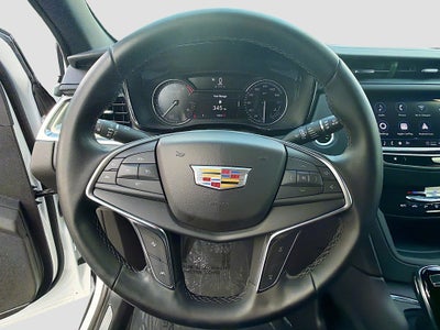2024 Cadillac XT5 Luxury