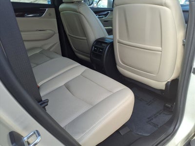 2017 Cadillac XT5 Luxury FWD