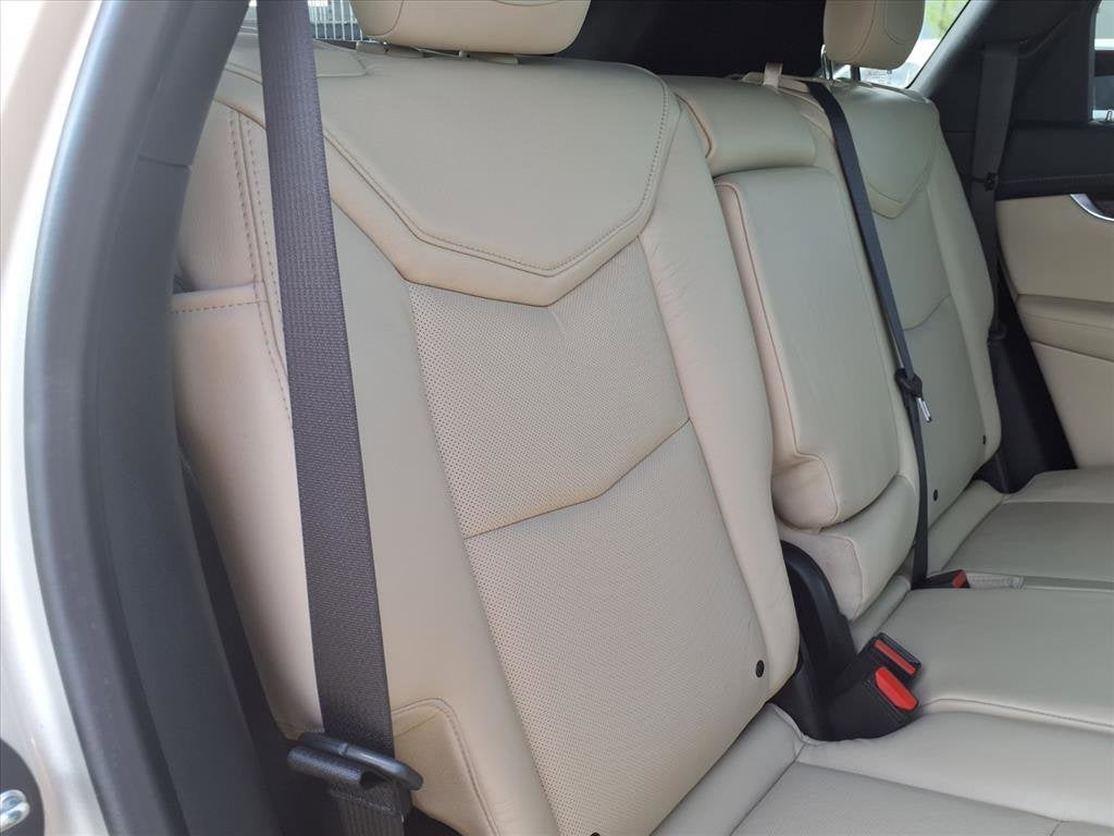 2017 Cadillac XT5 Luxury FWD