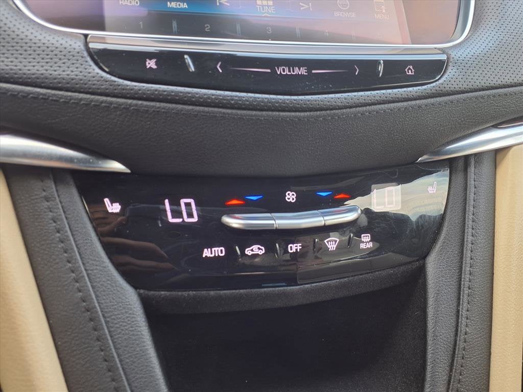 2017 Cadillac XT5 Luxury FWD