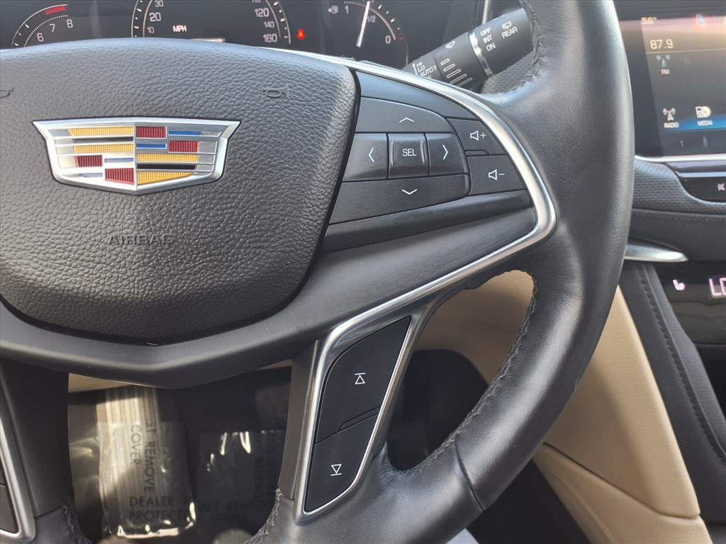 2017 Cadillac XT5 Luxury FWD