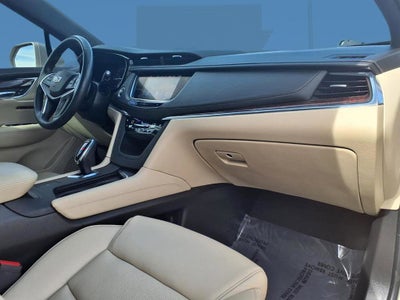 2017 Cadillac XT5 Luxury FWD