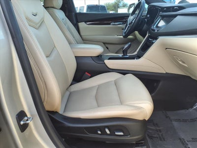 2017 Cadillac XT5 Luxury FWD