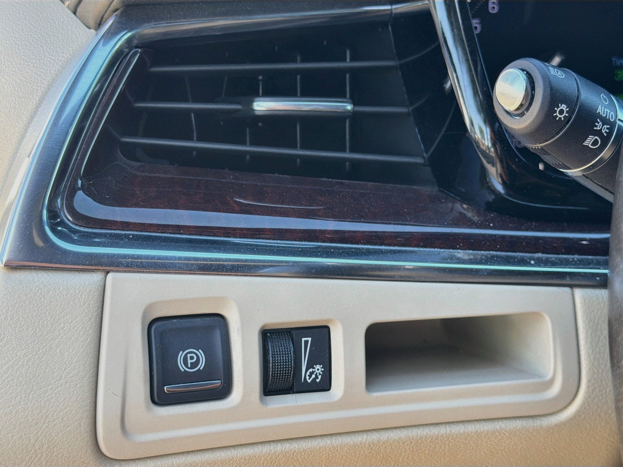 2019 Cadillac XT5 Luxury FWD