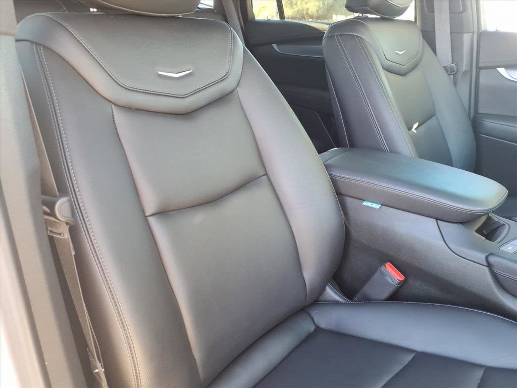 2024 Cadillac XT6 Luxury