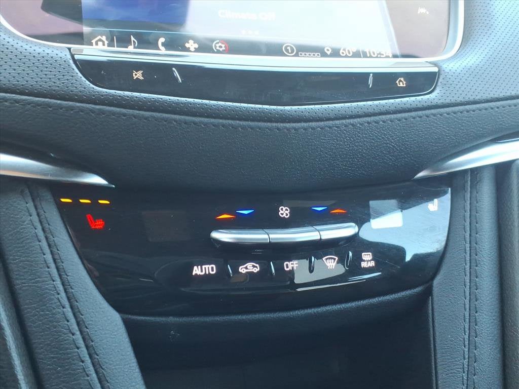 2024 Cadillac XT6 Luxury