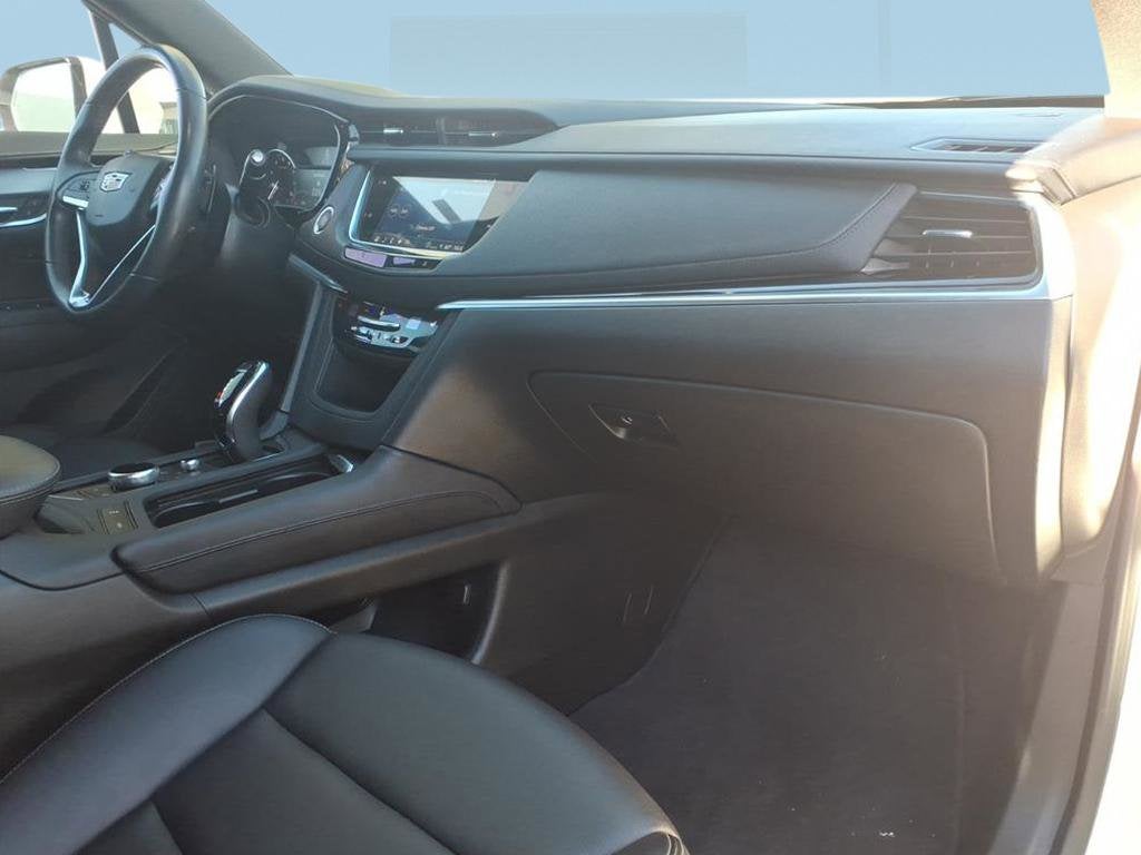 2024 Cadillac XT6 Luxury