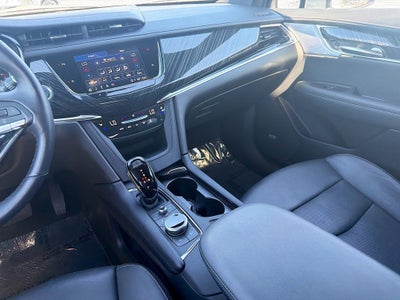 2025 Cadillac XT6 Premium Luxury