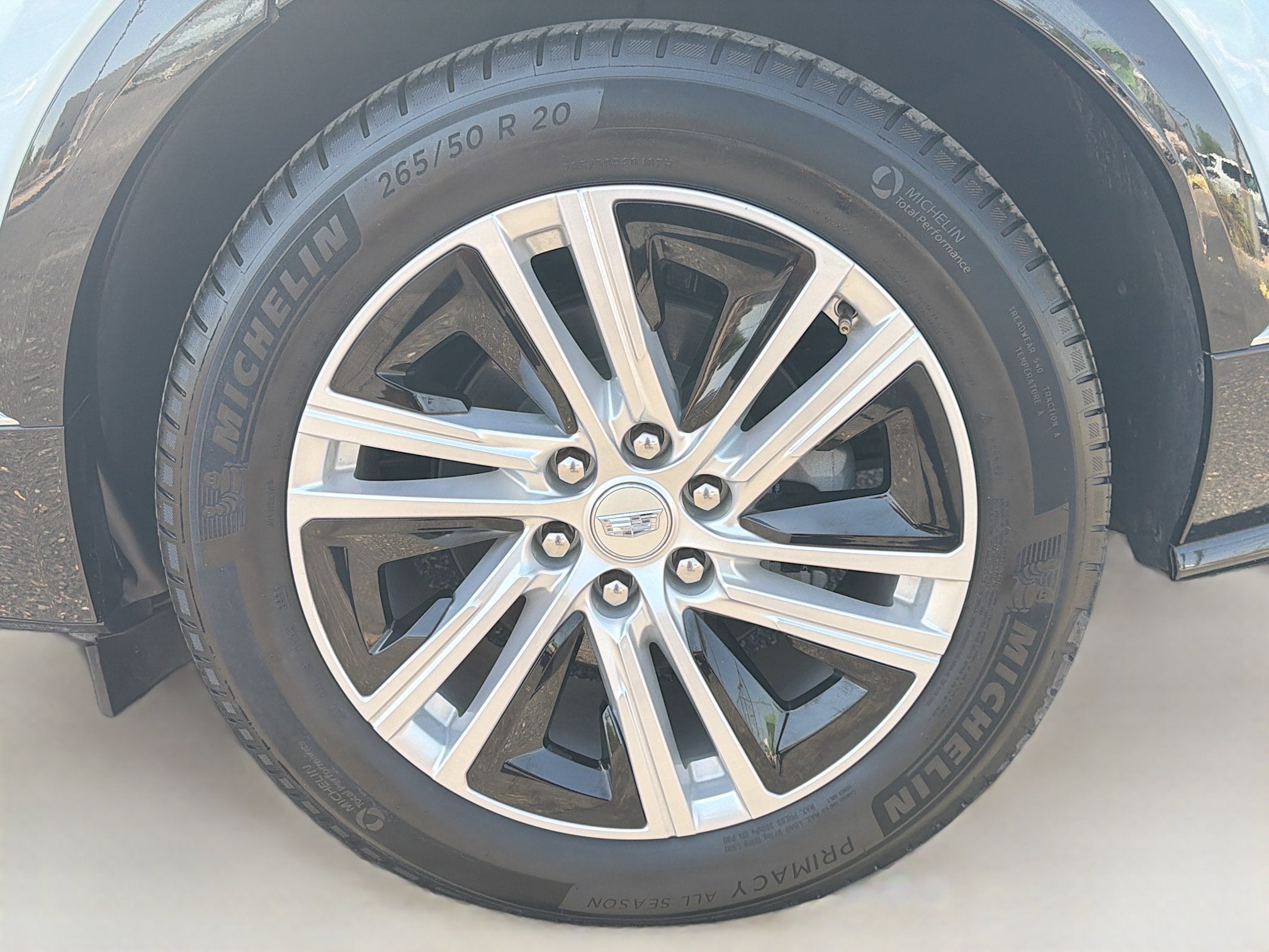 2024 Cadillac LYRIQ Tech