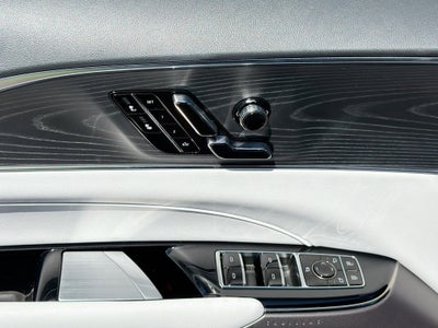 2025 Cadillac LYRIQ Luxury 1