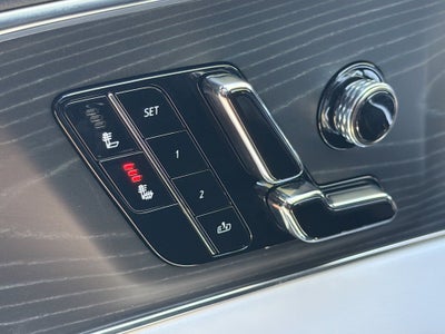 2025 Cadillac LYRIQ Luxury 1