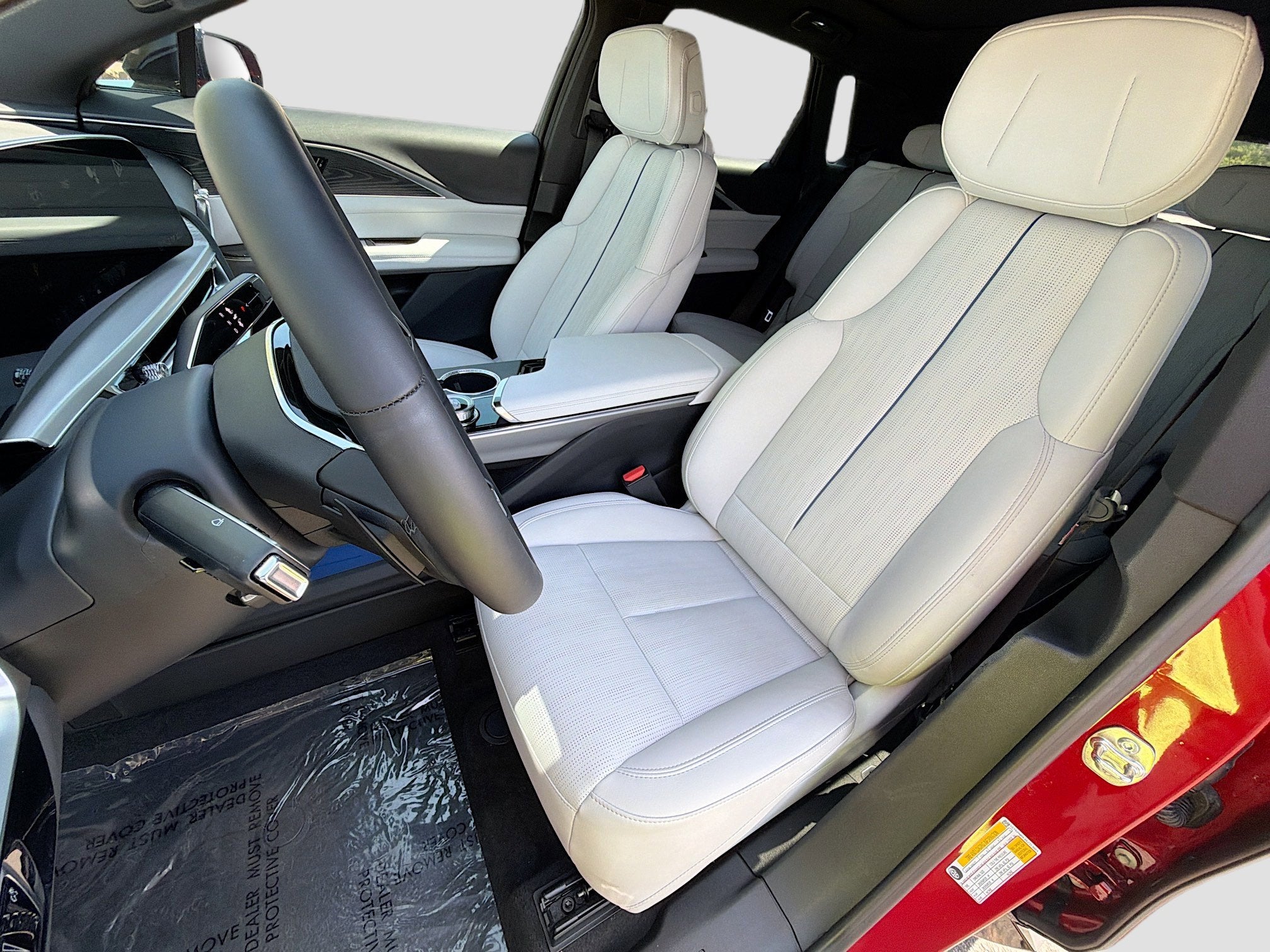 2025 Cadillac LYRIQ Luxury 1