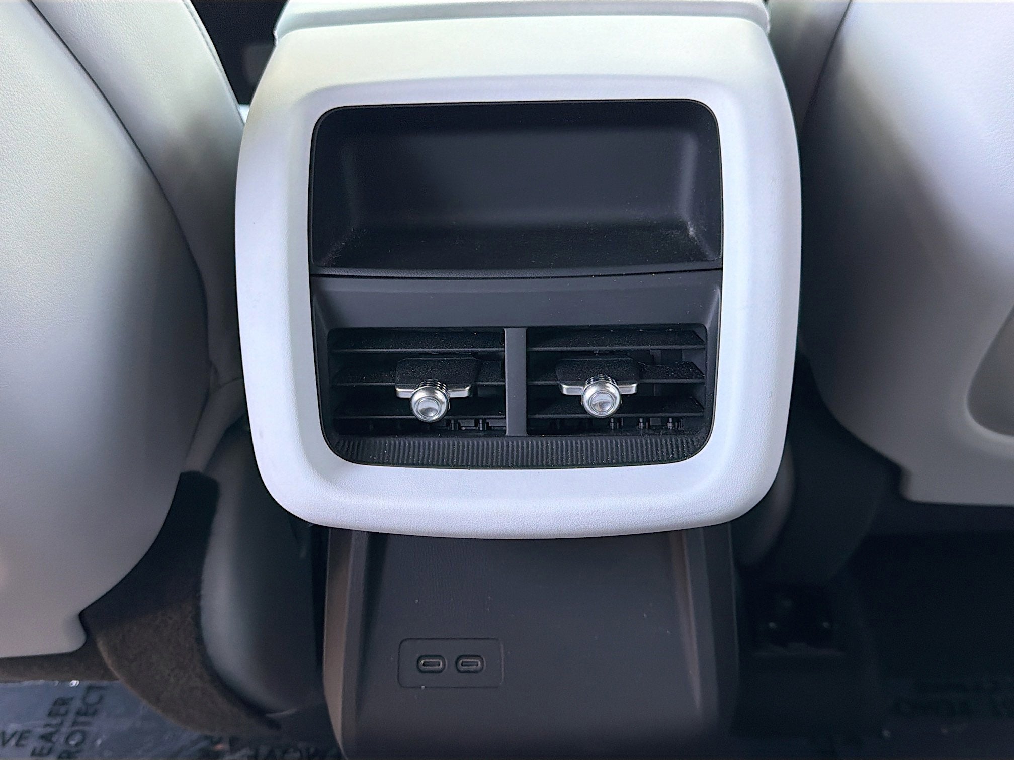 2025 Cadillac LYRIQ Luxury 1