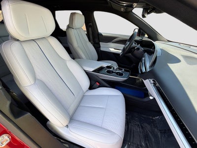2025 Cadillac LYRIQ Luxury 1