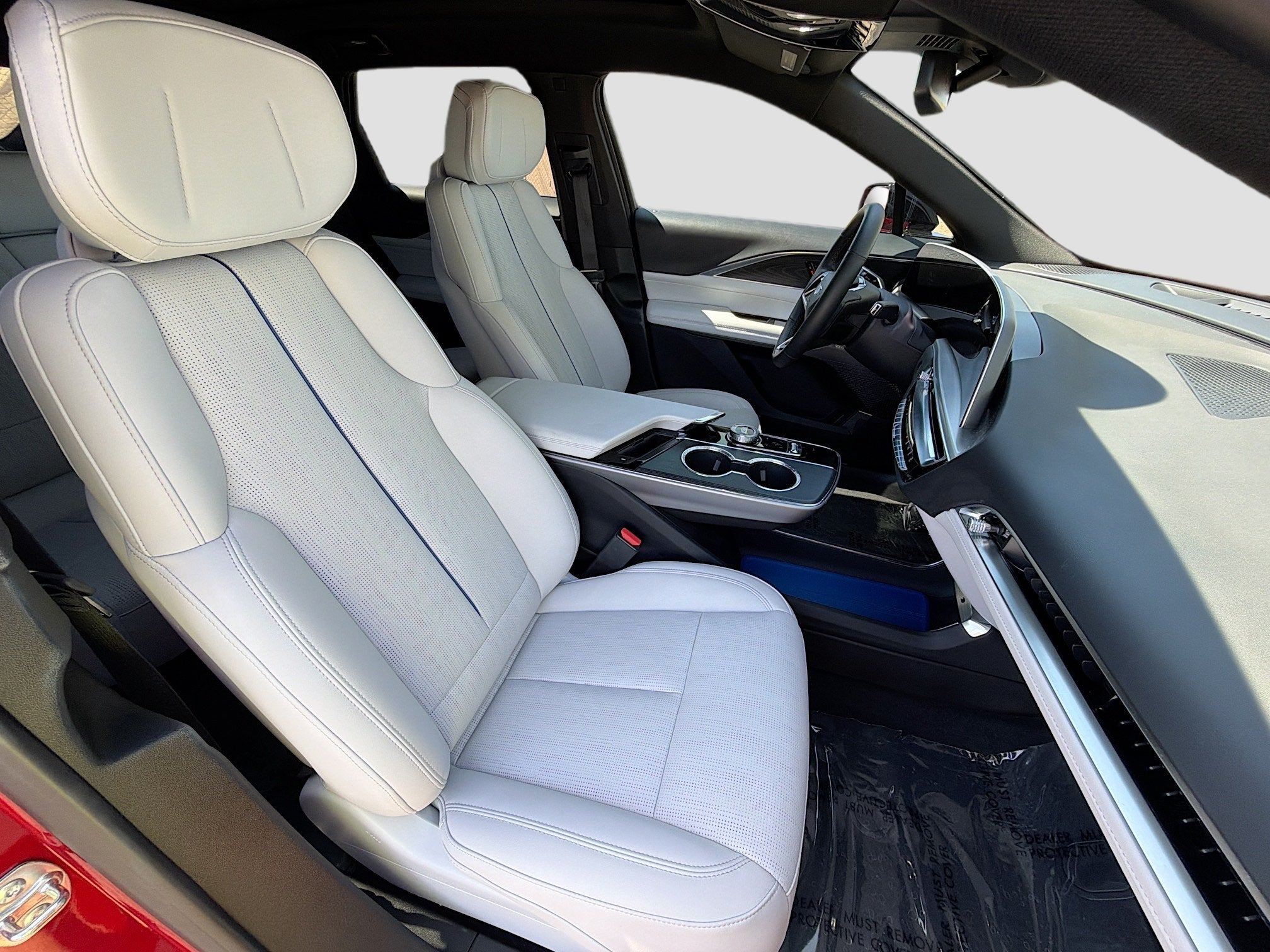2025 Cadillac LYRIQ Luxury 1