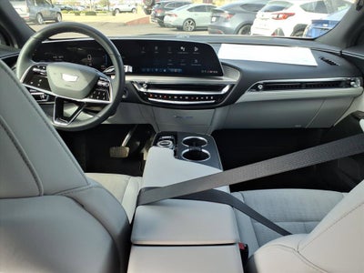 2024 Cadillac LYRIQ Luxury 1