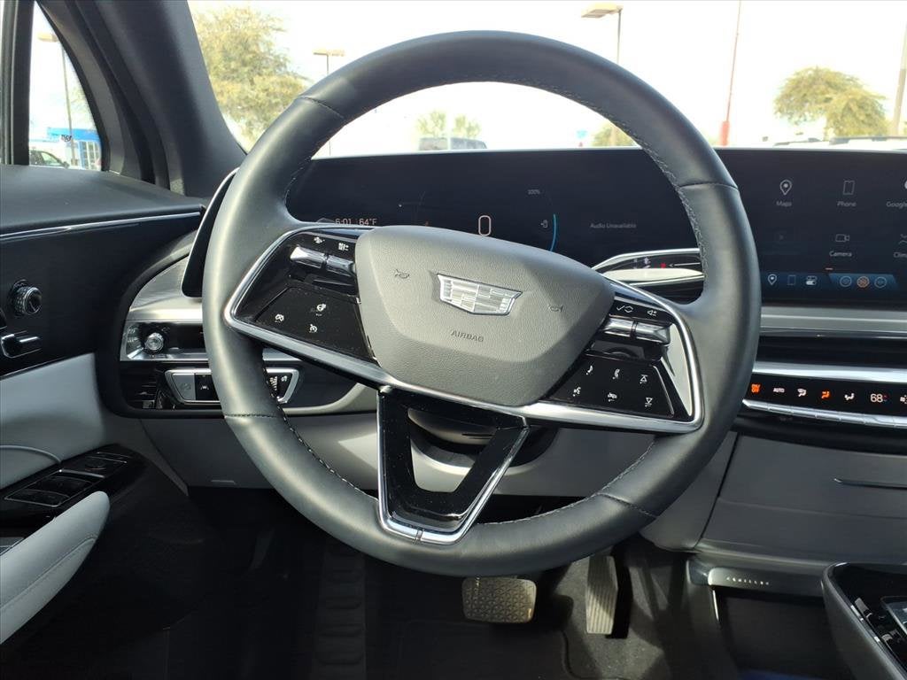 2024 Cadillac LYRIQ Luxury 1