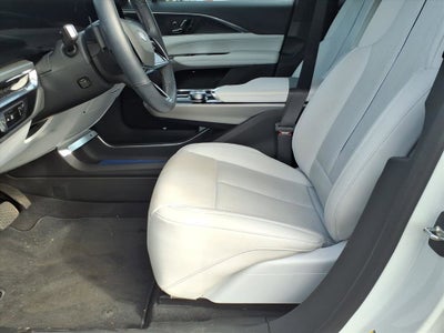 2024 Cadillac LYRIQ Luxury 1