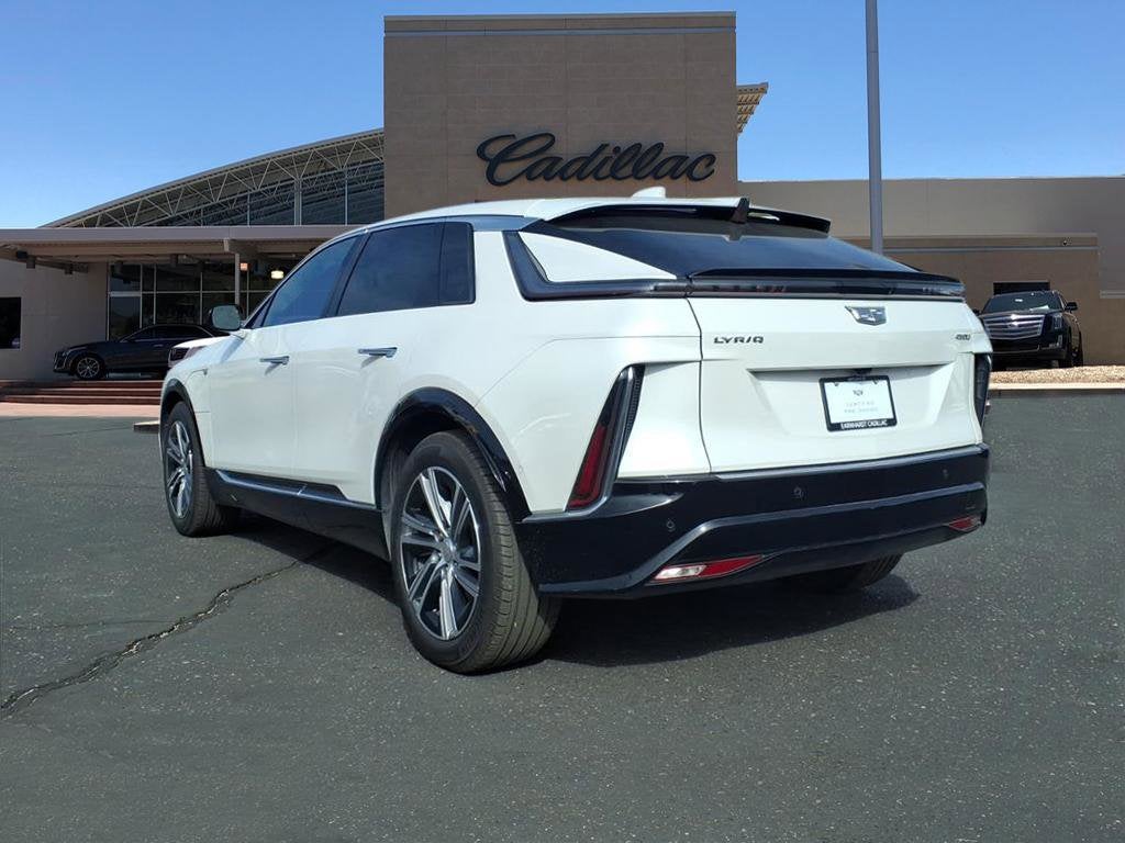2024 Cadillac LYRIQ Luxury 1