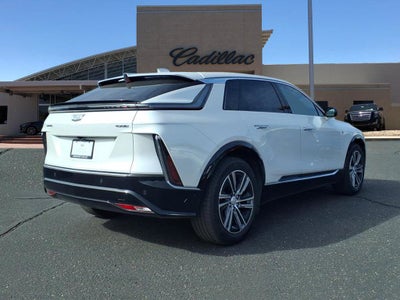 2024 Cadillac LYRIQ Luxury 1