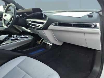 2024 Cadillac LYRIQ Luxury 1