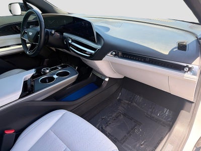 2024 Cadillac LYRIQ Luxury 1