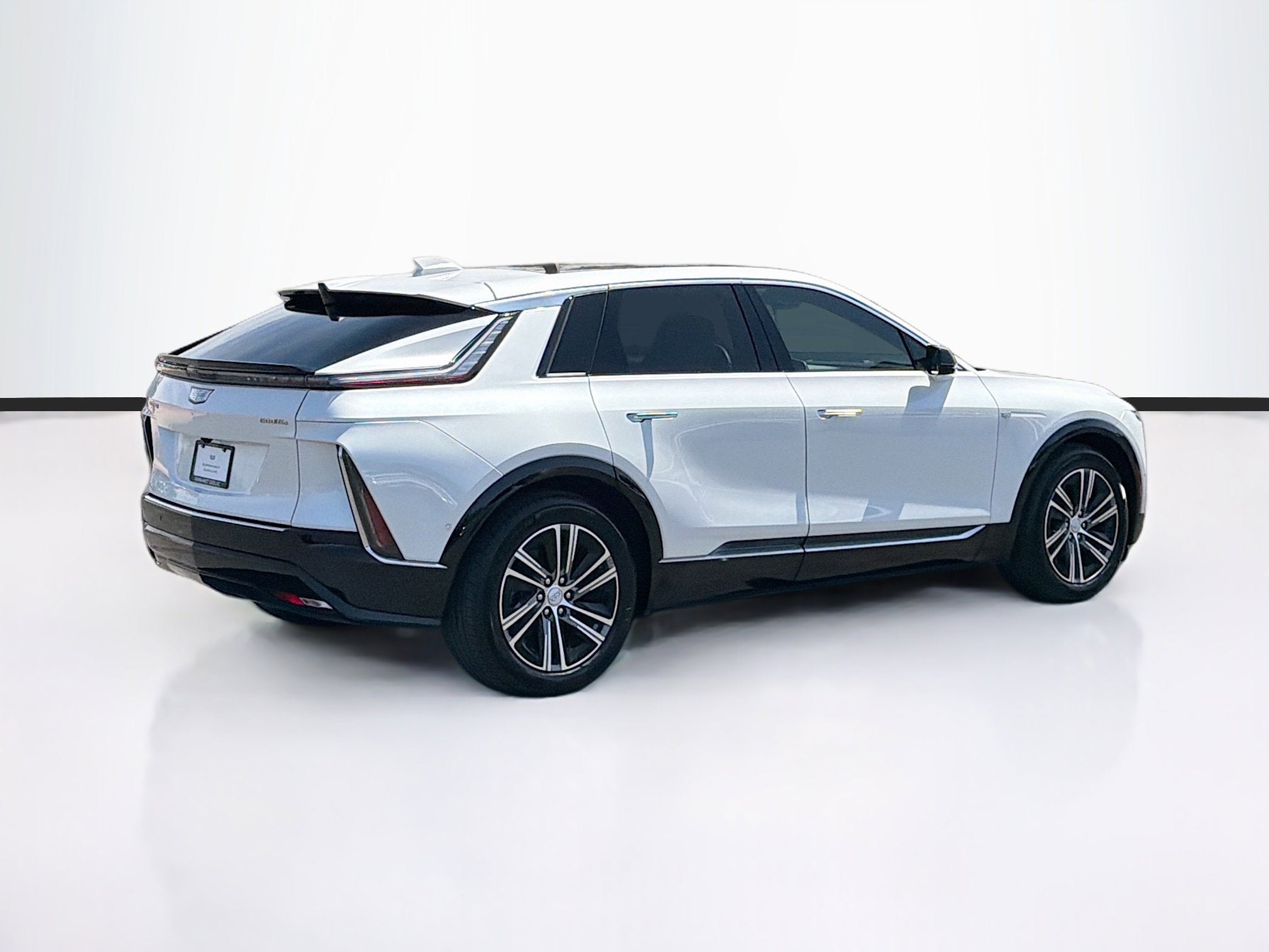 2024 Cadillac LYRIQ Luxury 1