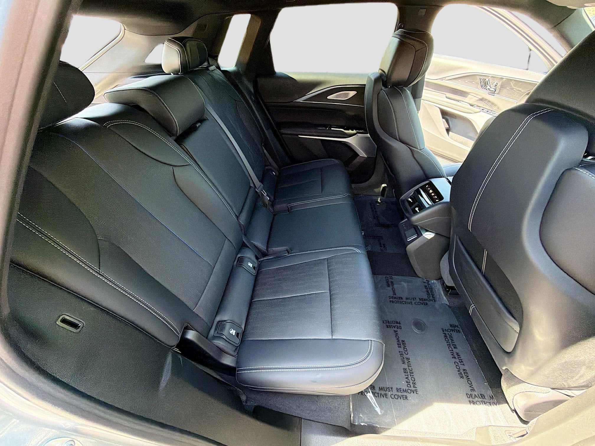 2024 Cadillac LYRIQ Sport 3