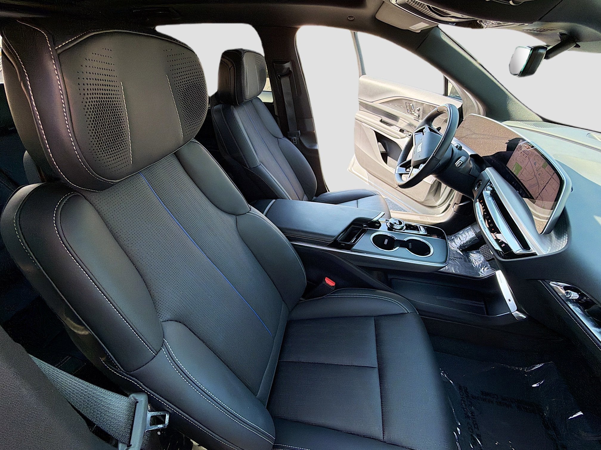 2024 Cadillac LYRIQ Sport 3