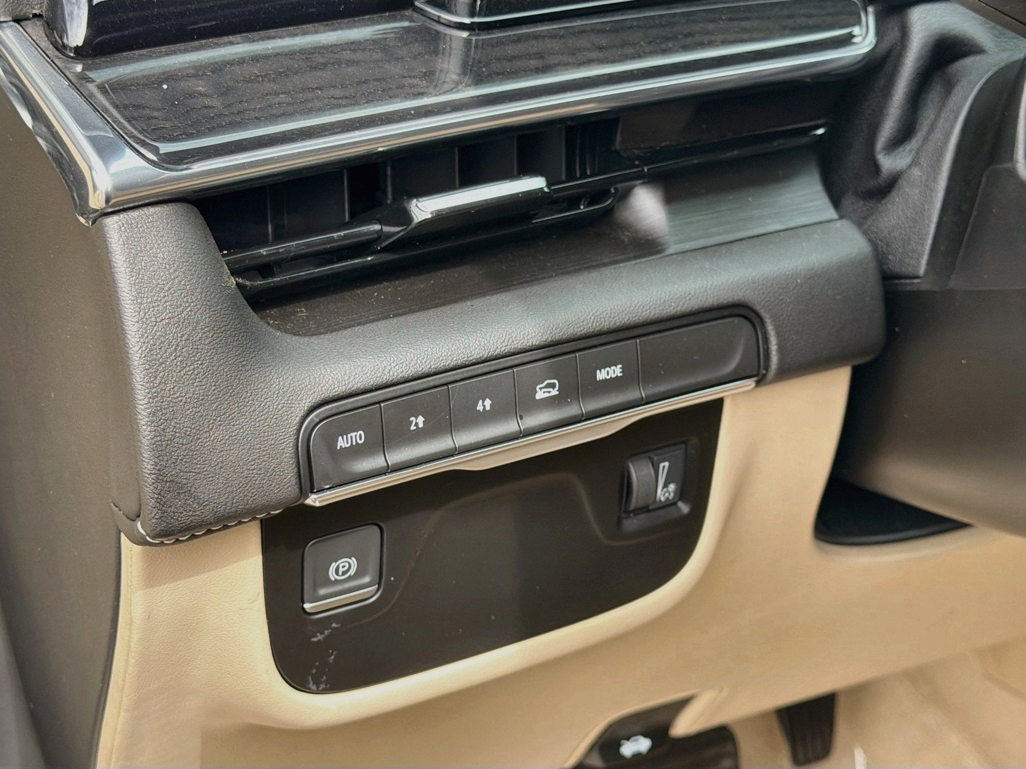2023 Cadillac Escalade 4WD Premium Luxury