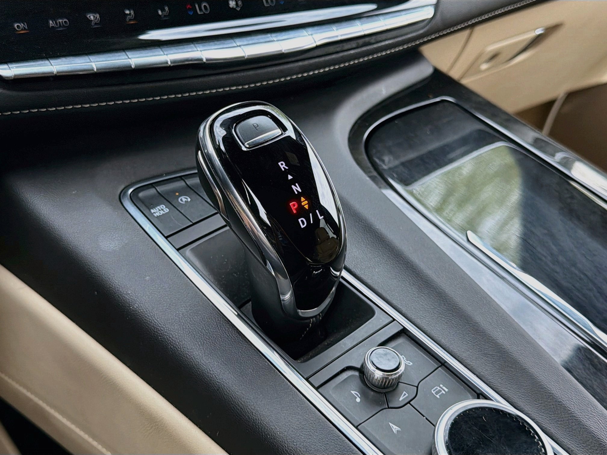 2023 Cadillac Escalade 4WD Premium Luxury